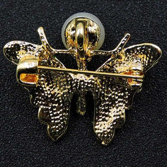 Green Butterfly Brooch -Faux Pearl at the Top  - Rhinestones, Crystals, Enamel - Picture 3 of 3